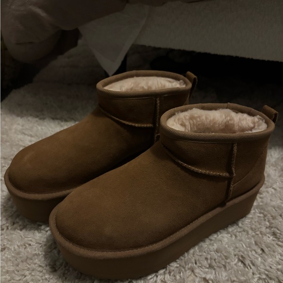 UGG Shoes - UGG Classic Ultra Mini Platform